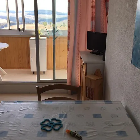 Avec Loggia A Super Besse, Proche Des Pistes - Fr-1-814-112 Besse-et-Saint-Anastaise